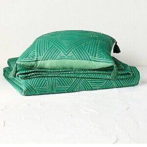 Opalhouse designed with Jungalow Decorative Bed Throw and Pillow Set Dark Green‎